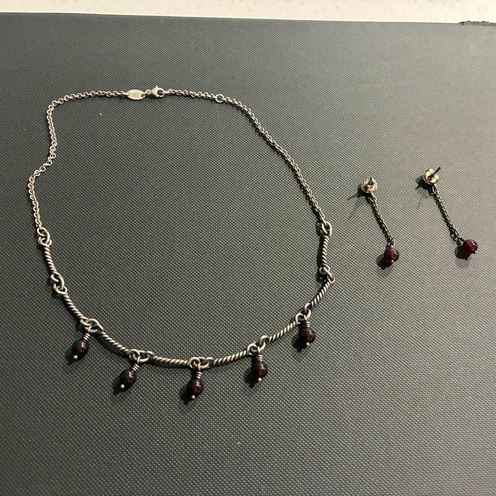 Rare Retired James Avery Garnet Necklace and Earring Set